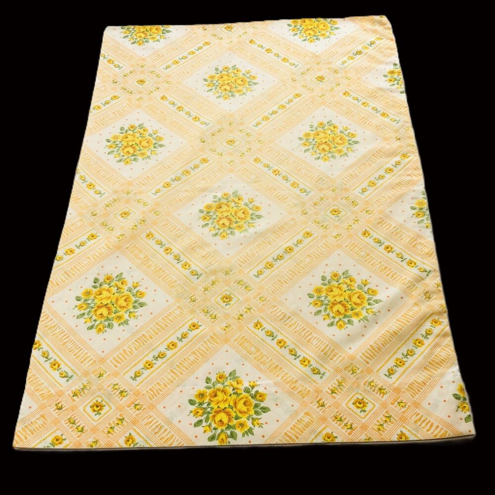 Vintage 60s Yellow Roses Bouquet SINGLE Pillowcase : Mid-Century Bedroom Textile